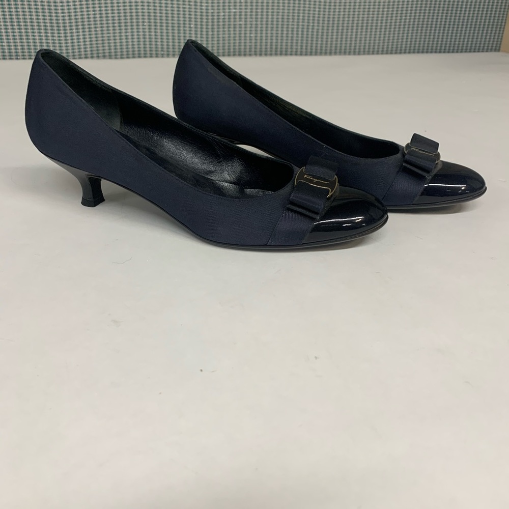 Navy Ferragamo kitten heels. Vintage